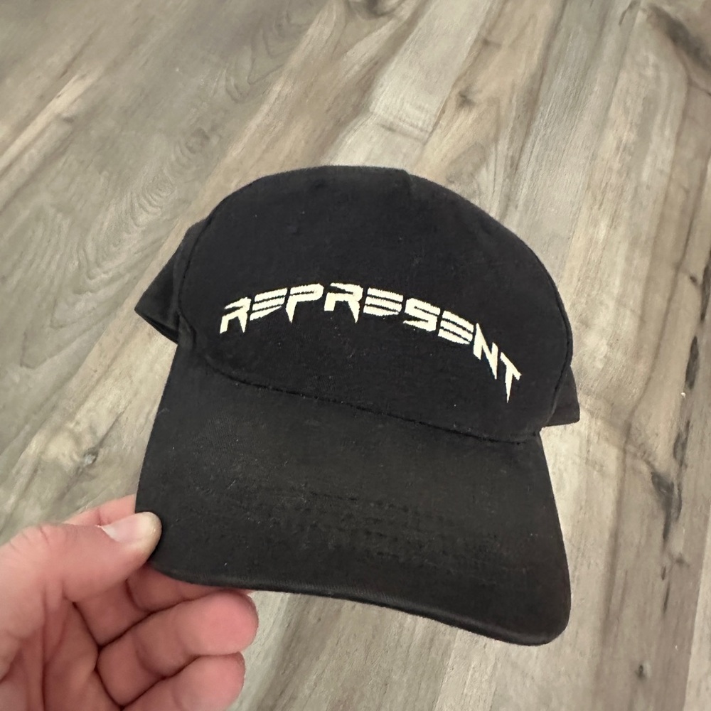 Represent Clothing Black Hat Curved Brim